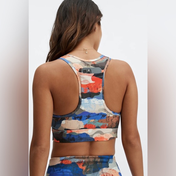 Fabletics Sports Bra On-The-Go Medium Impact Women’s XS ZION - Picture 2 of 8